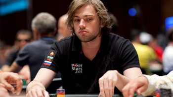 Иван Демидов - капитан сборной России на Кубке мира по покеру